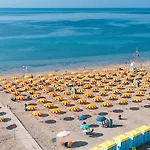 Sea Breeze In * غرادو