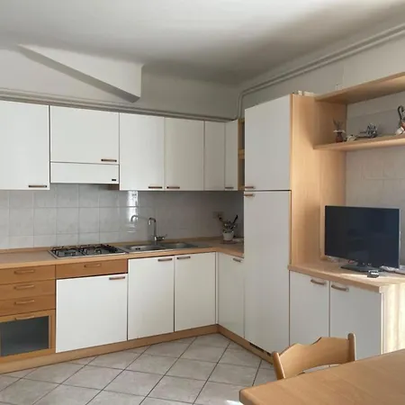 Sea Breeze In Apartment *